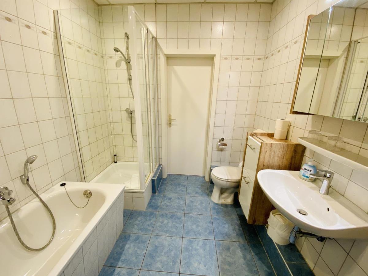Promenadenblick/Captains-Suite Rostock Bagian luar foto